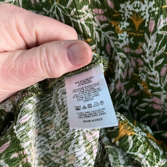 Loft Outlet Ruffled Floral Short Sleeve Top, L - Picture 7 of 7